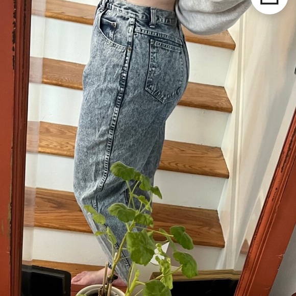 Vintage STEFANO WORLD WIDE High
Waist Jeans - Picture 3 of 8